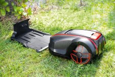 1073588-21120719-Meahroboter-EK-9428216-web-Matrix-Maehroboter-MOW-800-24V.jpg